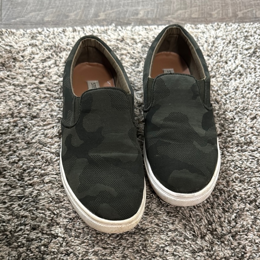 Steve Madden Camouflage Slip-On Sneakers - Black and Green